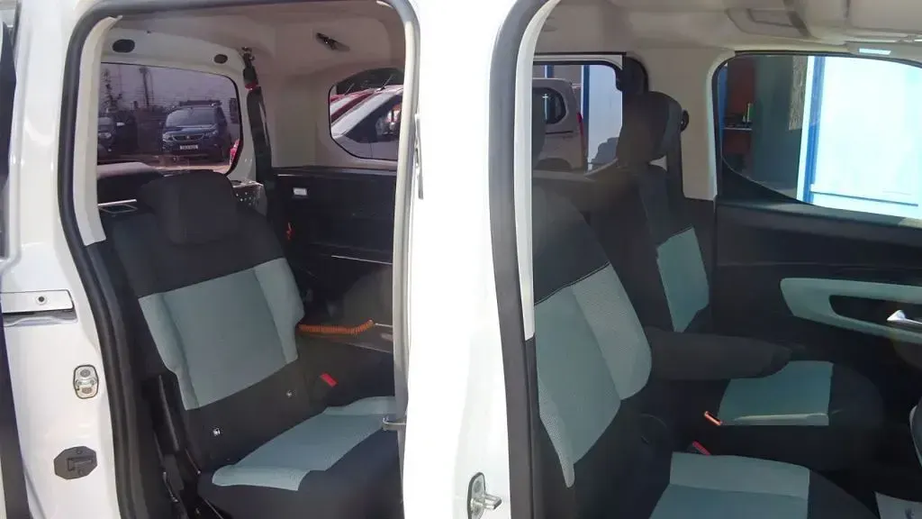 Used Citroën Berlingo Feel 2022 White MPV