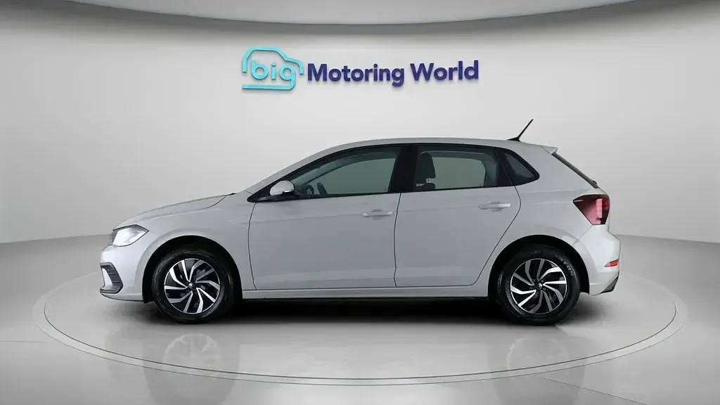Usado VW Polo S 95 HP (69 kW) 2024 Cinzento Citadino