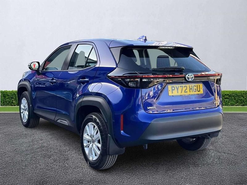 Used Toyota Yaris Hybrid 2023 Blue Hatchback