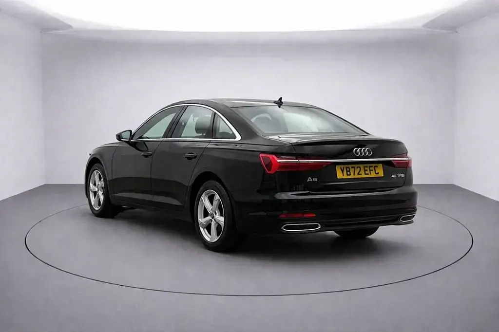 Usado Audi A6 Sport 204 HP (150 kW) 2023 Preto Sedan