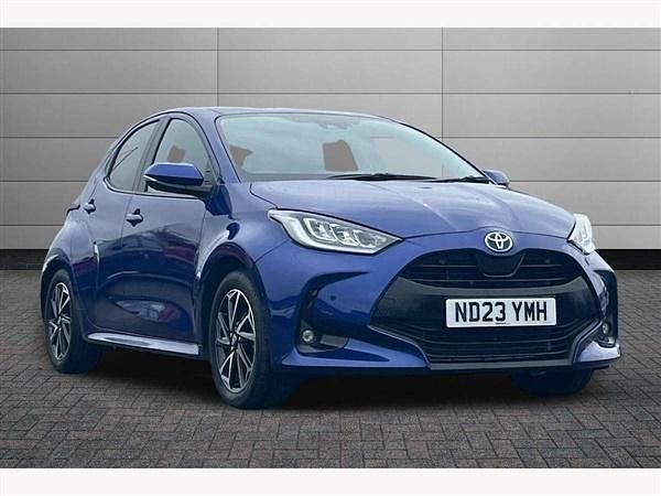 Used 2023 Toyota Yaris Design Hatchback | £17,500 (Fair price) - Image 1/4