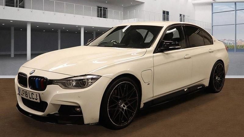 White Used 2018 BMW 330e M Sport Sedan | £10,999 (Super price) - Image 1/4