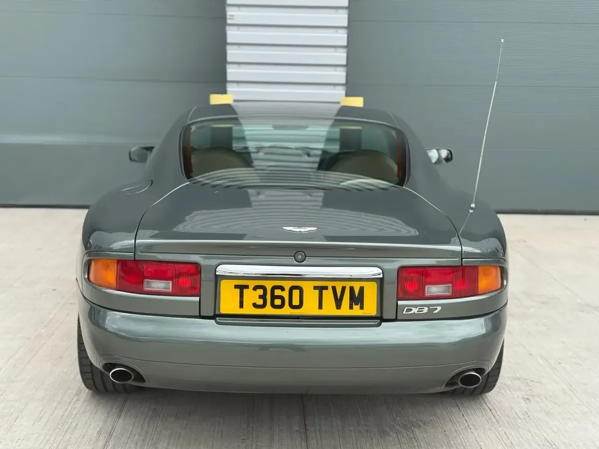 Used Aston Martin DB7 360 HP (264 kW) 1999 Green Sedan