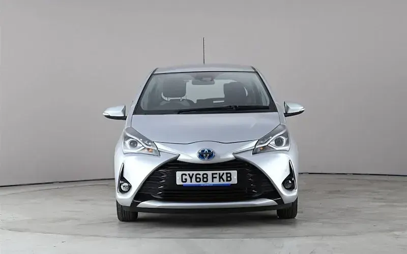 Used Toyota Yaris Hybrid 101 HP (74 kW) 2019 Hatchback