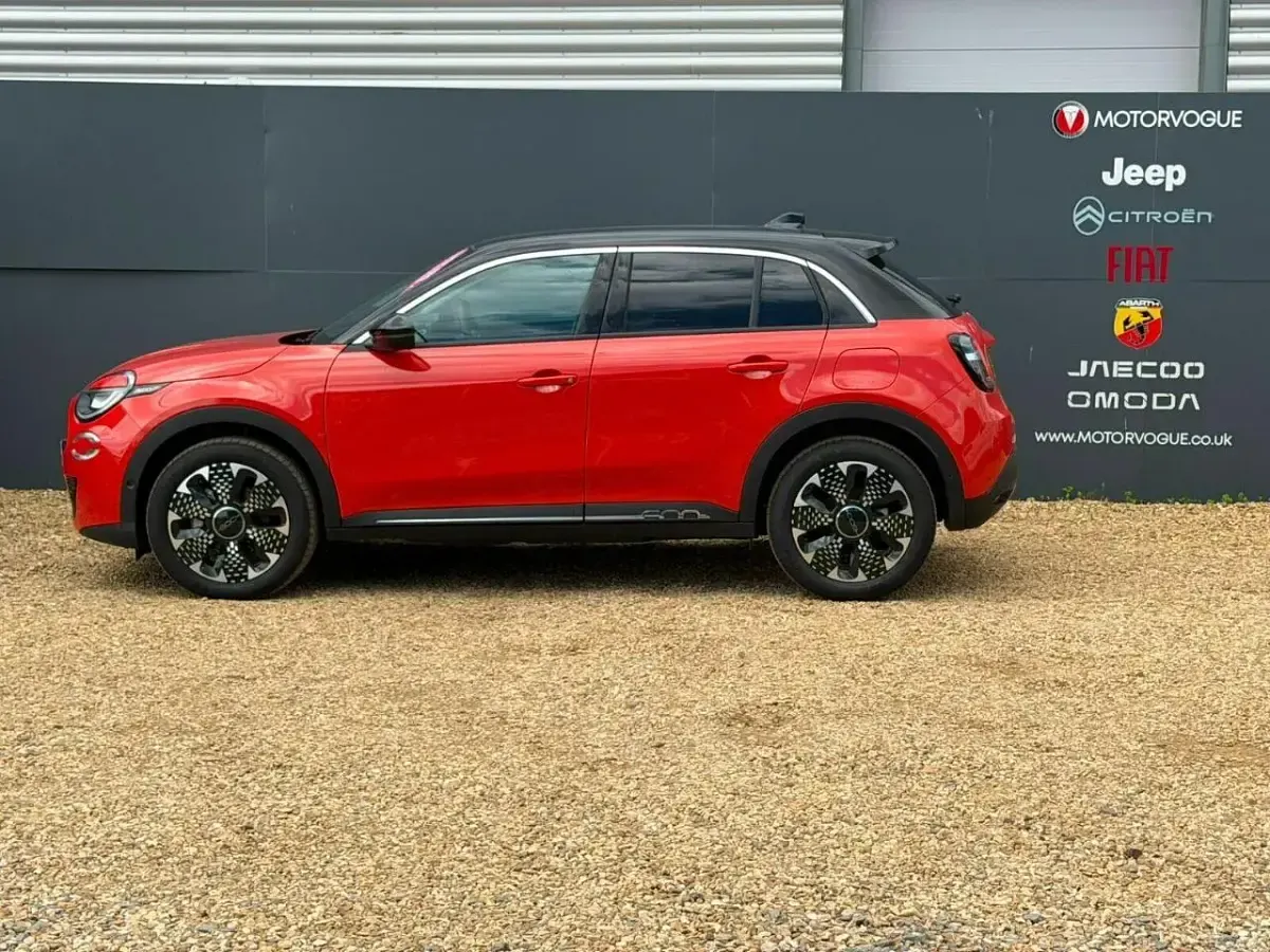 New Fiat 600E La Prima 113 kW (154 HP) 2025 SUV