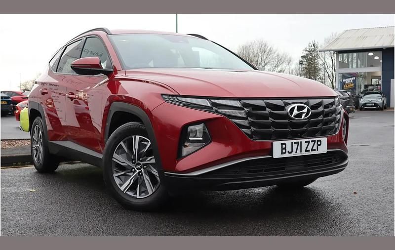 Used Hyundai Tucson SE 147 HP (108 kW) 2021 Red SUV