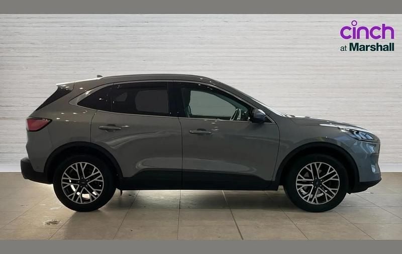 Used Ford Kuga Titanium 147 HP (108 kW) 2020 Silver SUV