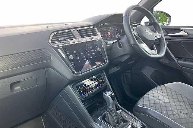 Image 2/4
