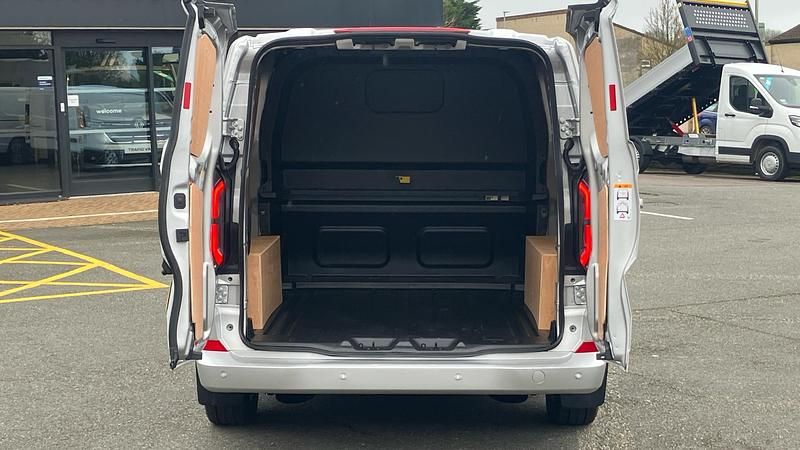 Used Ford Transit Limited 100 kW (136 HP) 2024 Van