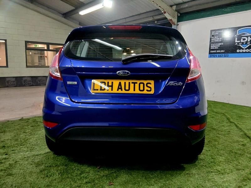 Used Ford Fiesta Zetec 2016 Blue Hatchback