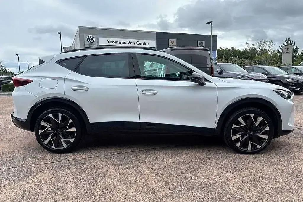 New Cupra Formentor 150 HP (110 kW) 2025 White SUV