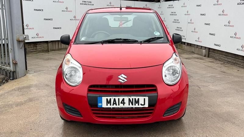 Used Suzuki Alto 68 HP (50 kW) 2014 Red Hatchback
