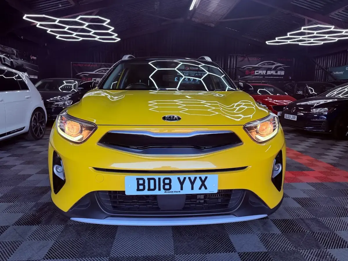 Used Kia Stonic First Edition 2018 Yellow SUV