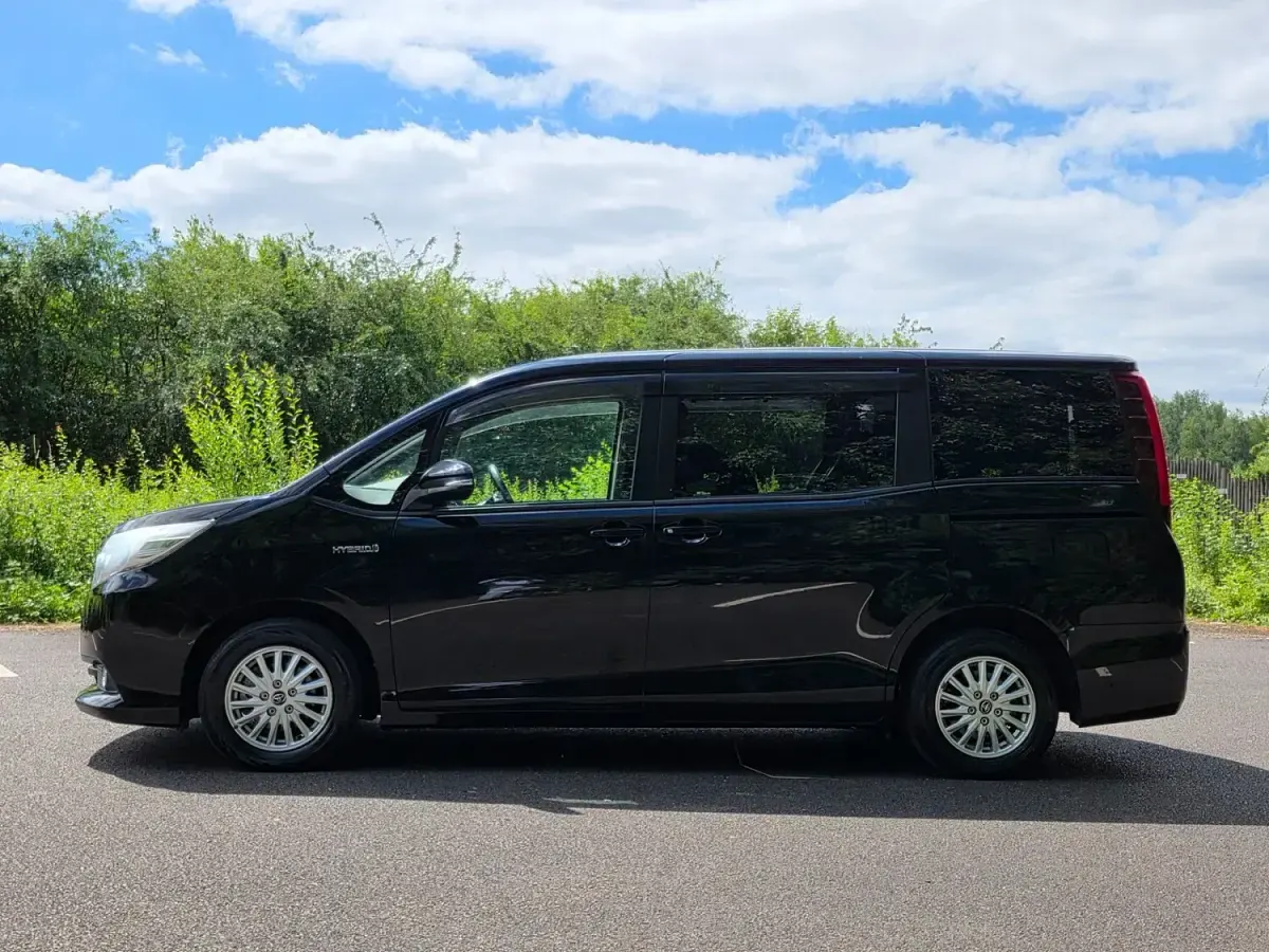 Used Toyota Noah Edition 2016 Black MPV