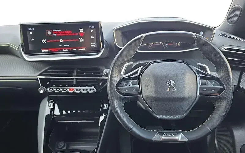 Used Peugeot 2008 GTi 131 HP (96 kW) 2023 Red SUV