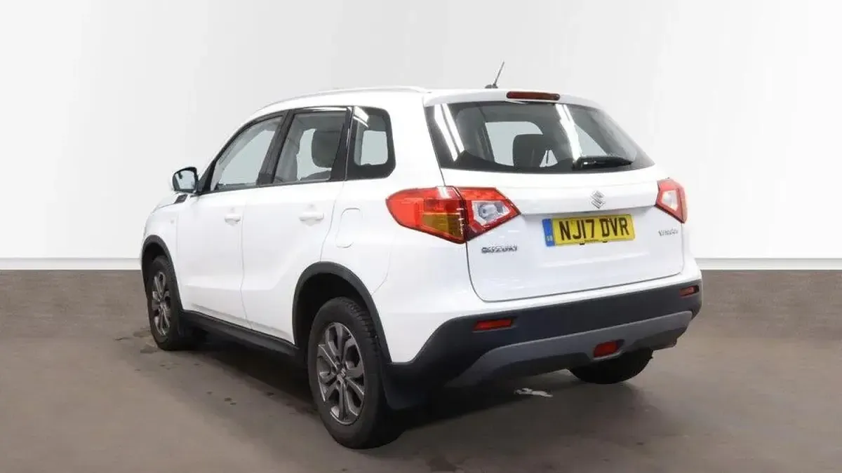 Used Suzuki Vitara SZ4 120 HP (88 kW) 2017 White SUV