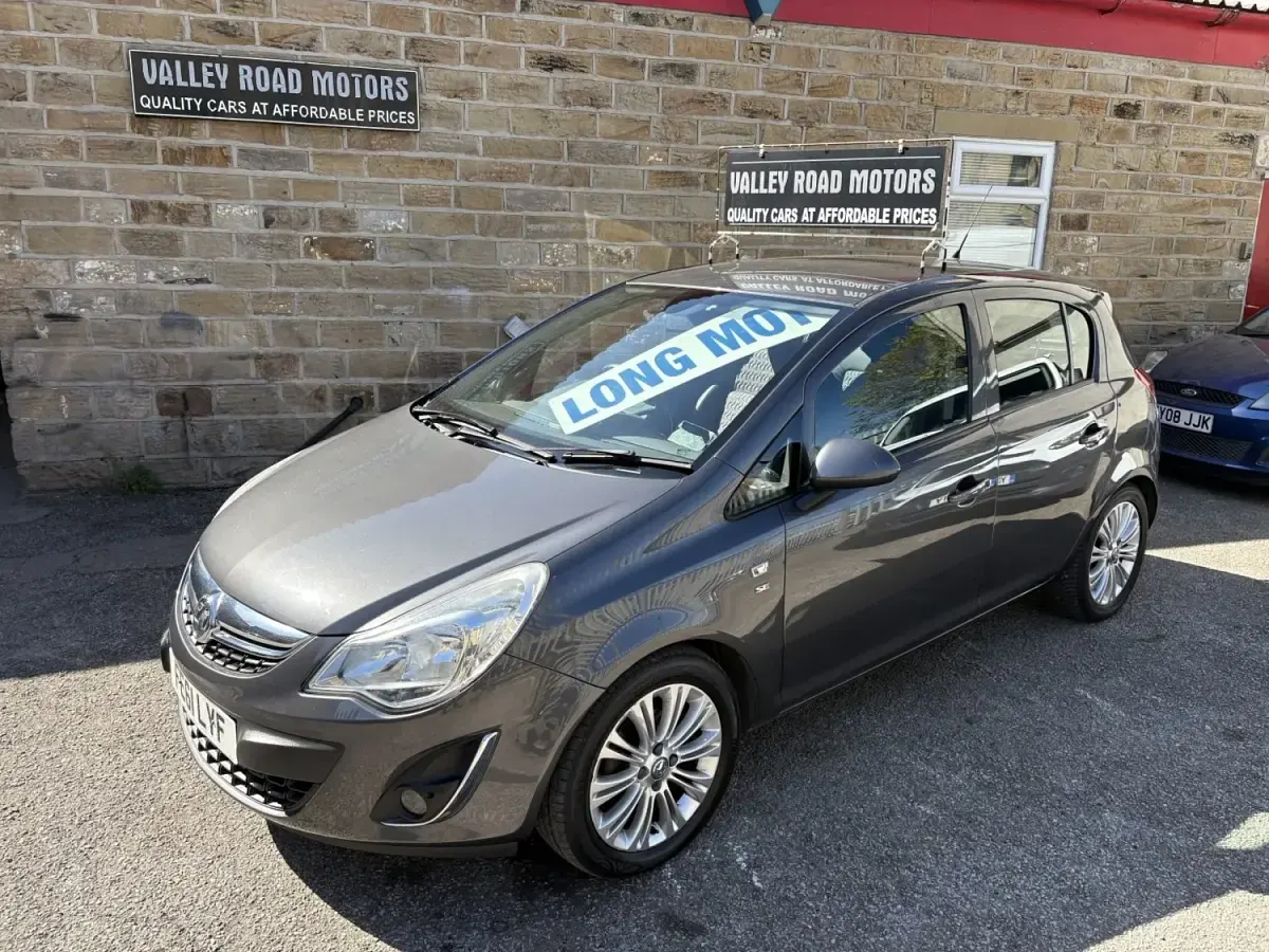 Używany Vauxhall Corsa 100 KM (73 kW) 2011 Szary Hatchback