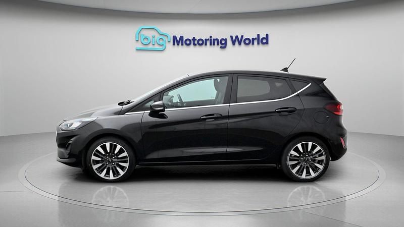 Used Ford Fiesta Titanium 125 HP (91 kW) 2021 Black Hatchback