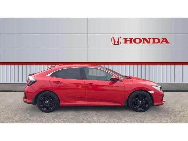 Used Honda Civic EX 129 HP (94 kW) 2017 Red Hatchback