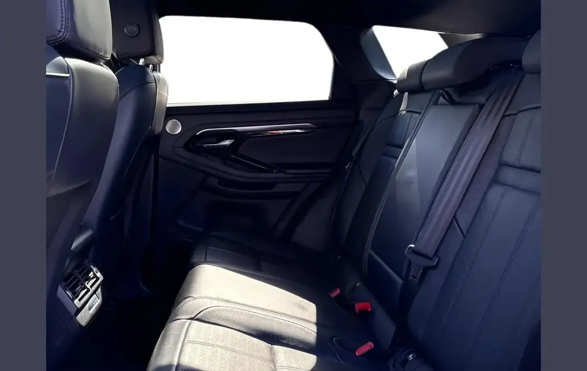 Używany Land Rover Range Rover evoque HSE Dynamic 249 KM (183 kW) 2023 Szary SUV