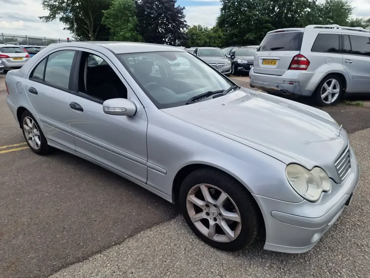 Used Mercedes C220 Classic 2007 Silver Sedan