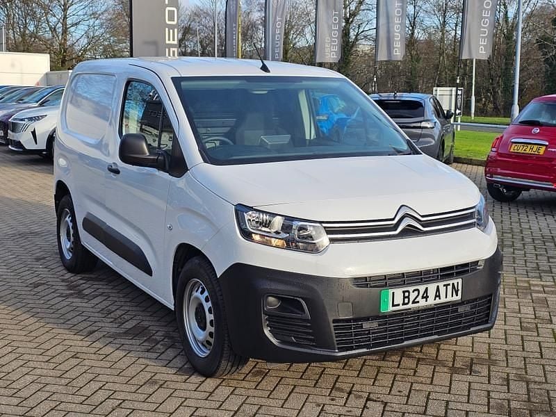 White Used 2024 Citroën e-Berlingo MPV | £12,495 (Super price) - Image 1/4