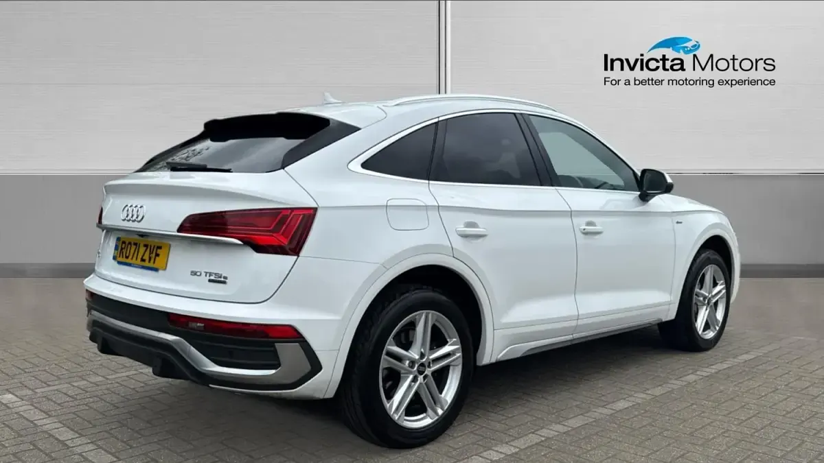 Usado Audi Q5 Comfort 299 HP (219 kW) 2021 Branco SUV
