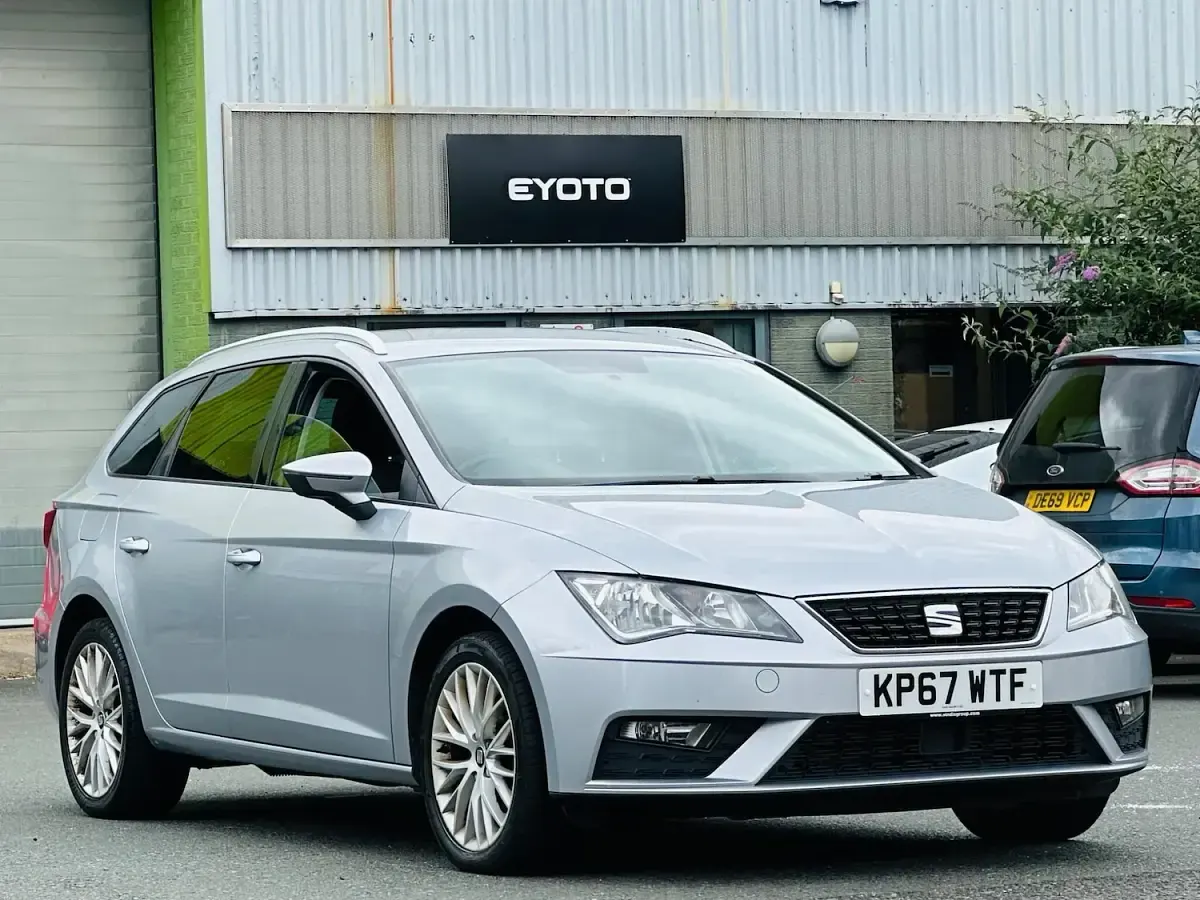 Used Seat Leon SE Dynamic 115 HP (84 kW) 2017 Silver Estate