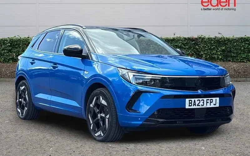 Used Vauxhall Grandland X GSe 300 HP (220 kW) 2023 SUV