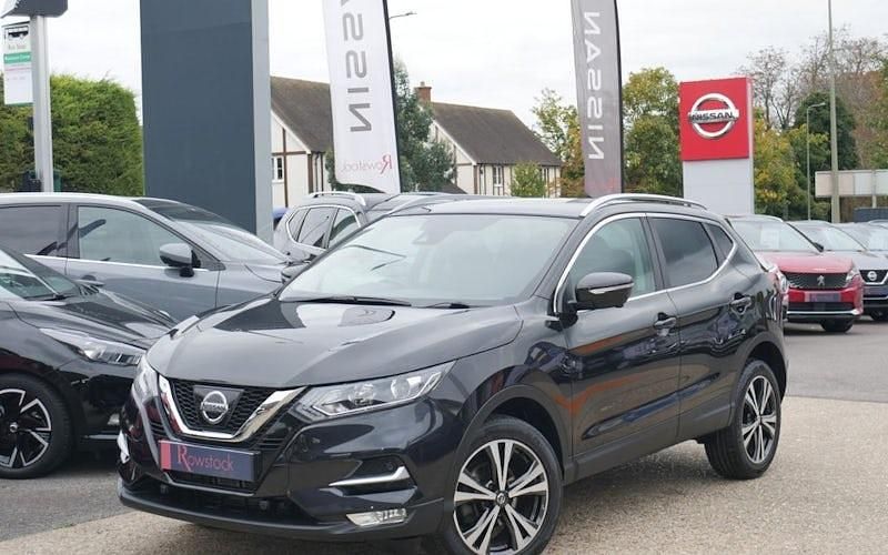 Used 2017 Nissan Qashqai N-Connecta SUV | £14,890 (A bit pricey) - Image 1/4