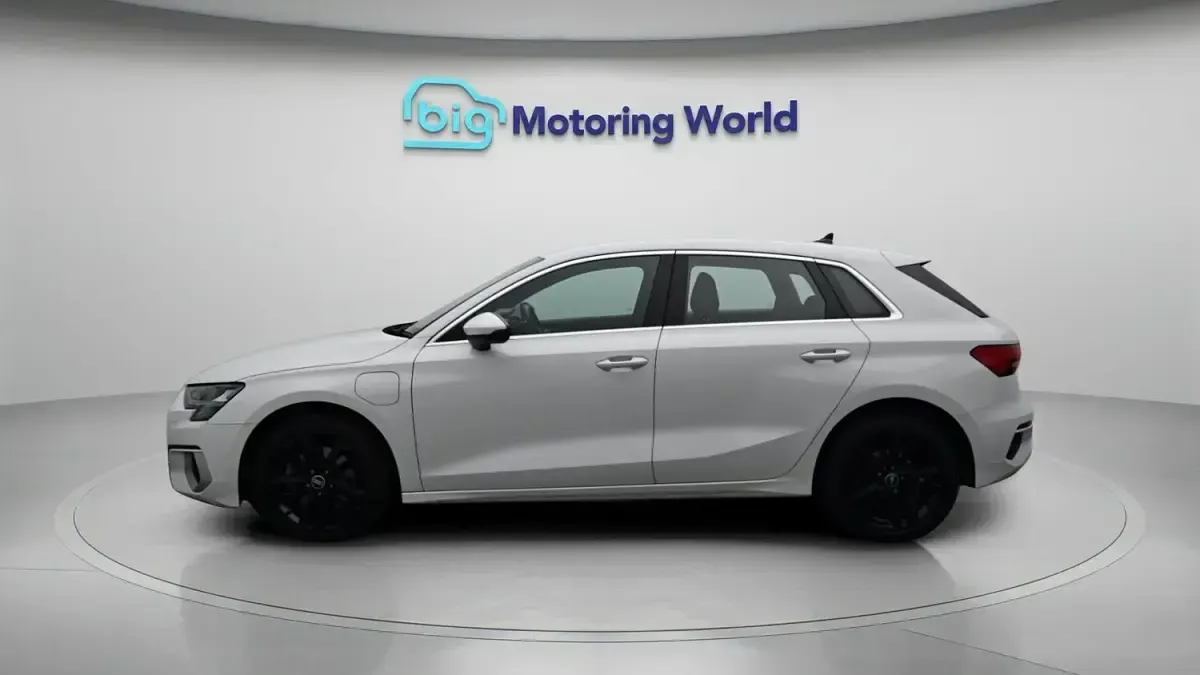 Used Audi A3 Sportback e-tron Sport 2021 White Hatchback