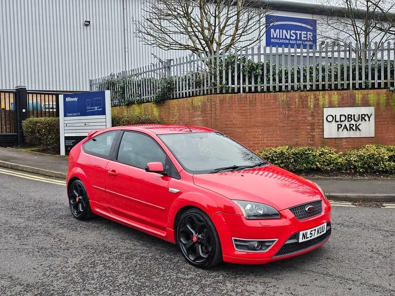 Red Used 2007 Ford Focus ST Hatchback | £4,295 (Super price) - Image 1/4