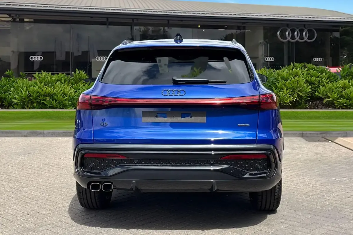 New Audi Q5 Sportback Black Edition 204 HP (150 kW) 2026 Blue SUV