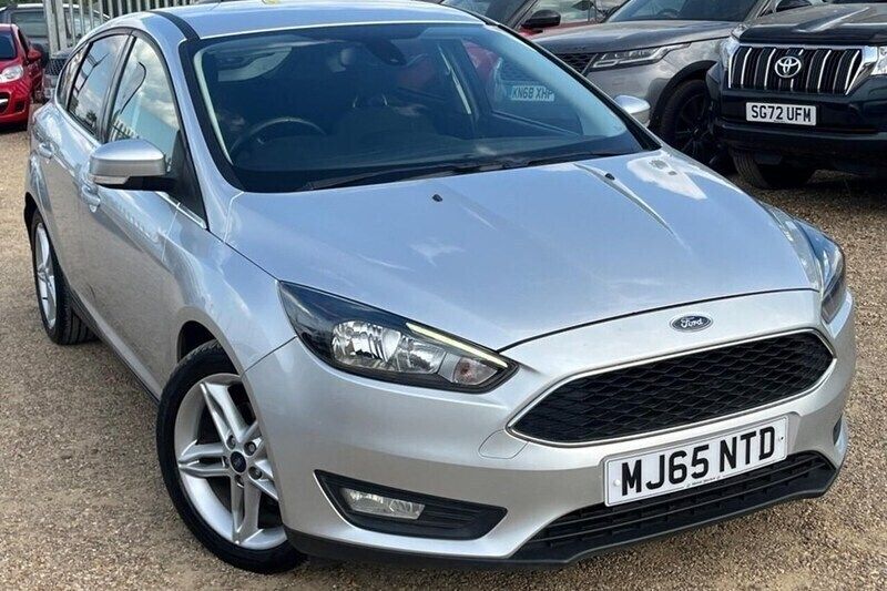 Silver Used 2015 Ford Focus Zetec Hatchback | £4,499 (Fair price) - Image 1/1