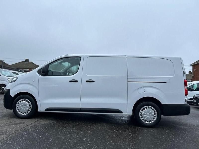 Used Fiat Scudo 145 HP (106 kW) 2022 White Van