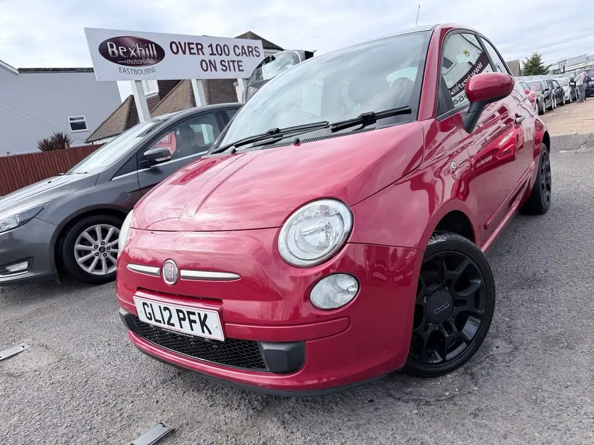 Used Fiat 500 85 HP (62 kW) 2012 Red Hatchback