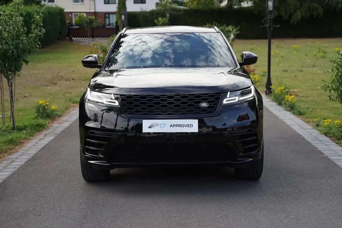 Used Land Rover Range Rover Velar SE Dynamic 177 HP (130 kW) 2019 Black SUV