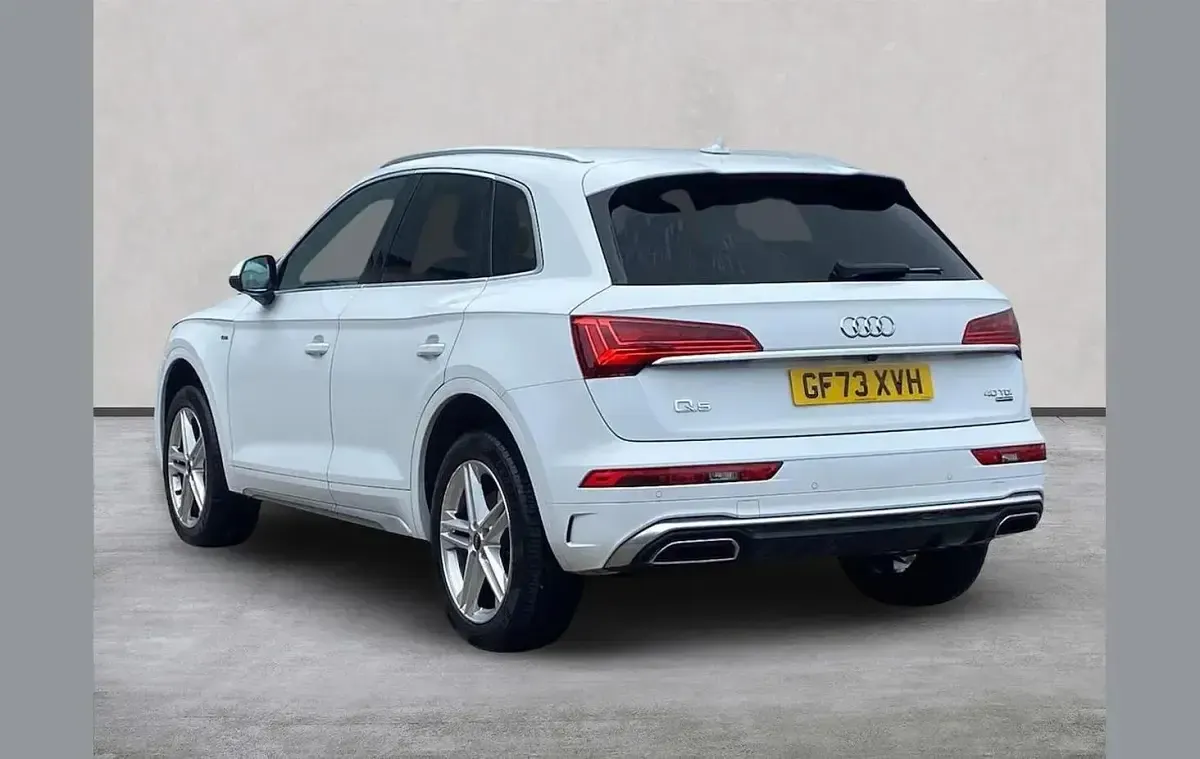 Used Audi Q5 S-Line 204 HP (150 kW) 2023 White SUV