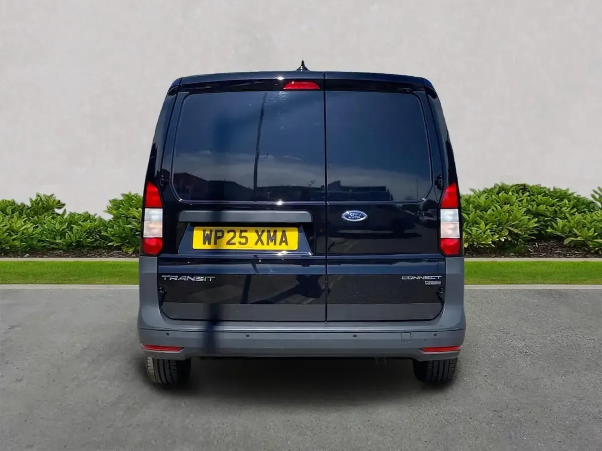 Used Ford Transit Connect Trend 150 HP (110 kW) 2025 Black MPV