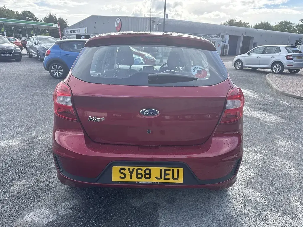 Used Ford Ka Plus Zetec 2018 Ruby red Hatchback