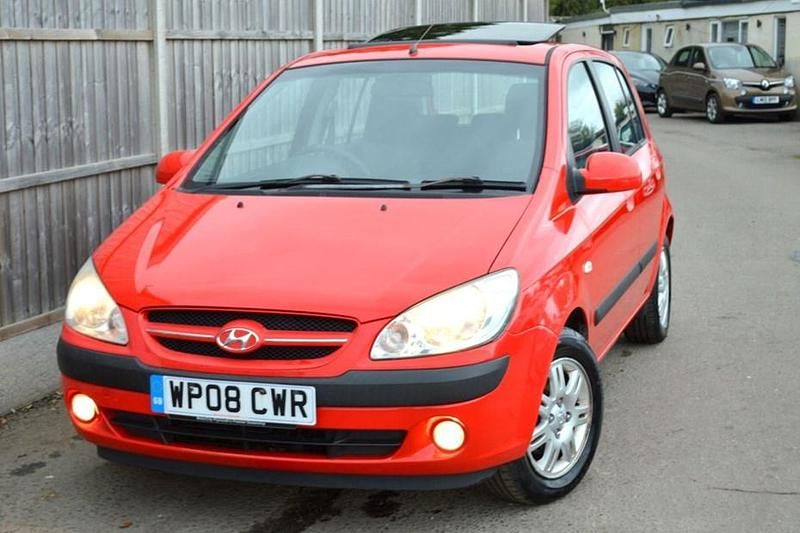 Red Used 2008 Hyundai Getz Hatchback | £1,991 (Good price) - Image 1/1
