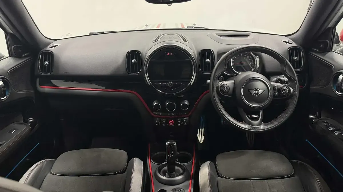 Używany Mini John Cooper Works Countryman 302 KM (222 kW) 2020 Srebrny SUV
