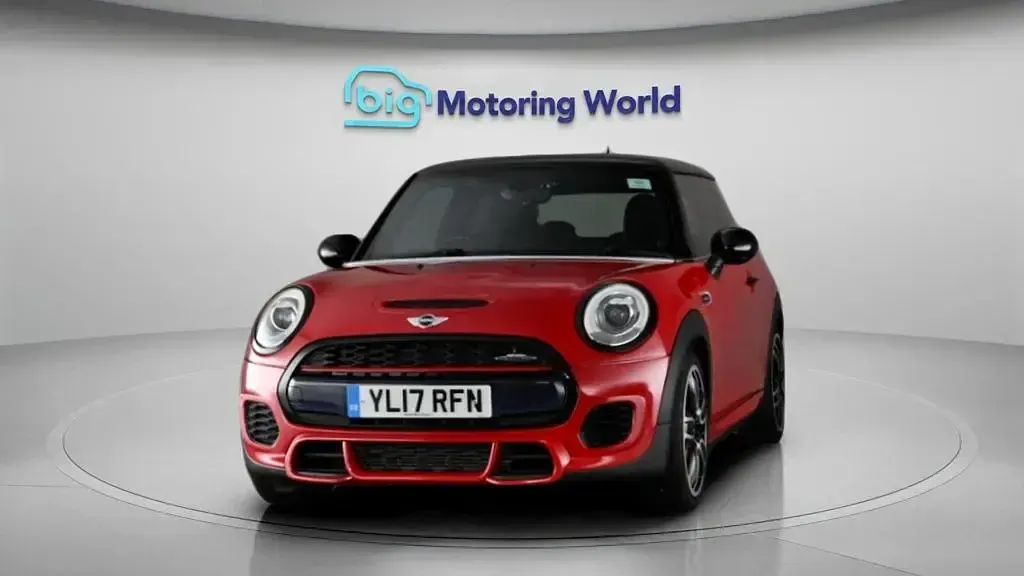 Used Mini John Cooper Works Hatch 231 HP (169 kW) 2017 Red Hatchback