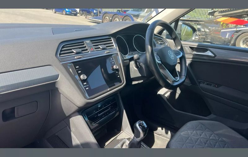 Used VW Tiguan Life 150 HP (110 kW) 2022 Grey SUV