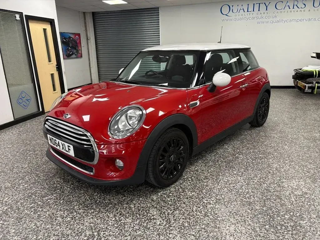 Used Mini Cooper Hatch 136 HP (100 kW) 2014 Red Hatchback