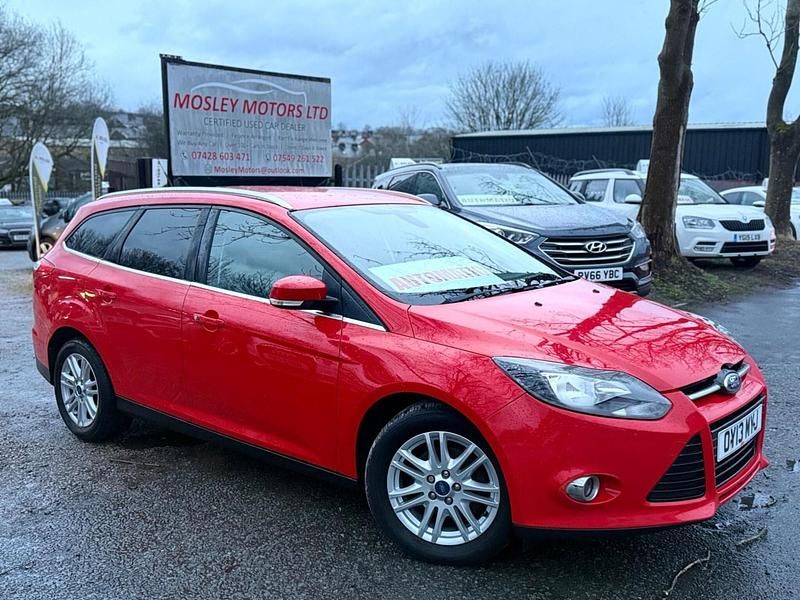 Used Ford Focus Titanium 2013 Red Estate