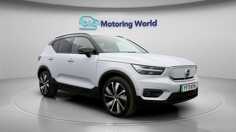 Used Volvo XC40 Pro 300 kW (408 HP) 2021 Silver SUV