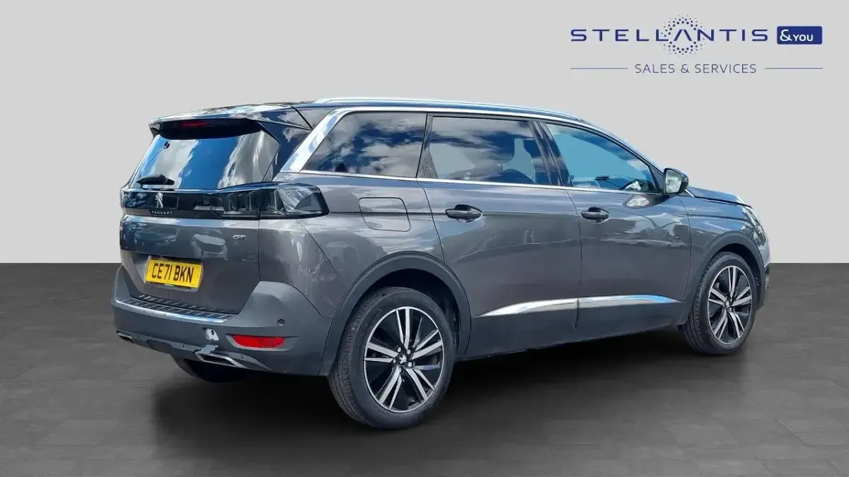 Used Peugeot 5008 Premium 129 HP (94 kW) 2021 Grey SUV