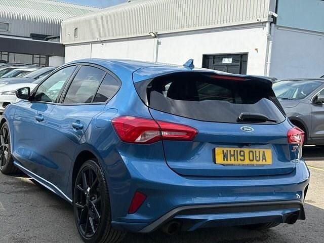Usado Ford Focus ST 280 HP (205 kW) 2022 Azul Citadino