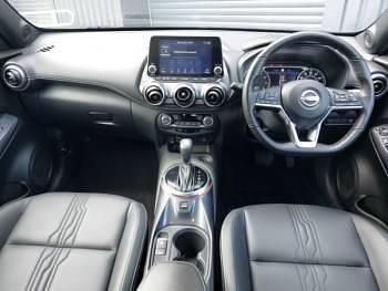 Usado Nissan Juke Tekna 114 HP (83 kW) 2023 Preto SUV